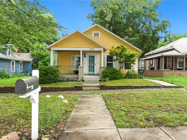 320 Vine St, Leavenworth, KS 66048