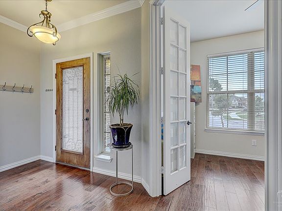 2nd image of 2617 Sunstar Dr