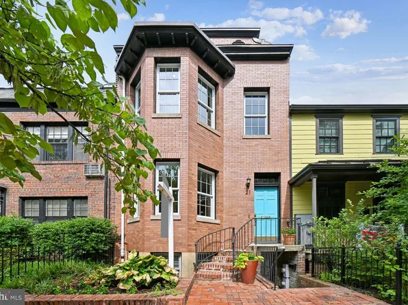 21 4th St NE, Washington, DC 20002