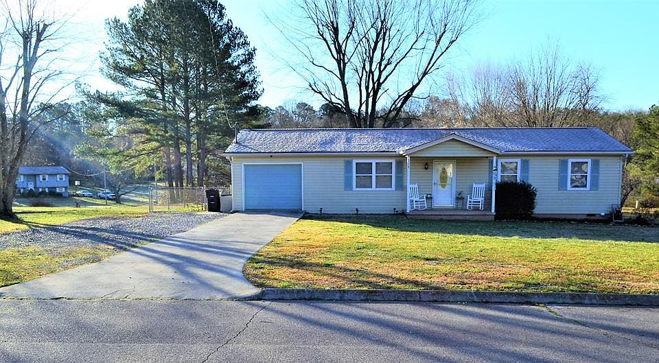 1st image of 328 Hidden Valley Cir