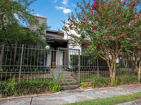 2nd image of 8020 Braesmain Drive #1805