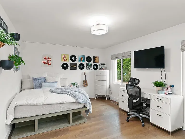 27030 Meadow Way — Photo 12