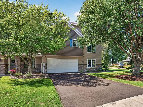 3rd image of 3341 Jansen Way