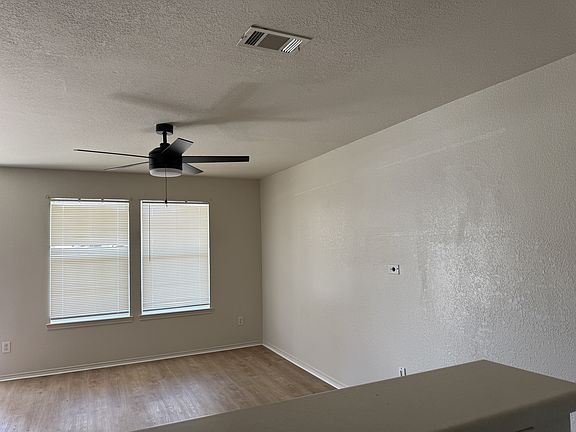 3rd image of 2101 Tahoe Ct APT B