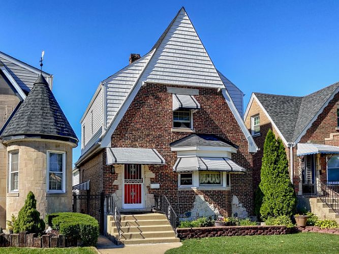 1st image of 3622 N Nordica Ave