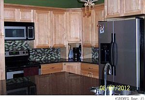 4th image of 5860 Sugarbush Dr