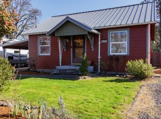 274 S 8th St, Saint Helens, OR