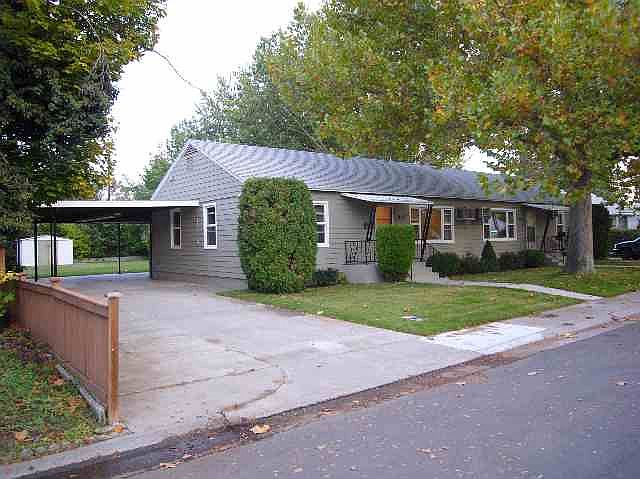 1st image of 206/208 Douglass Ave