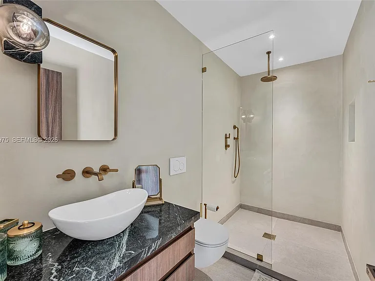 1170 S Biscayne Point Rd — Photo 32