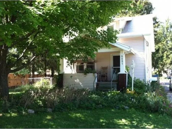 5621 Whiteford Rd photo 1