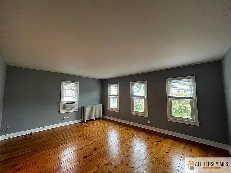 38-40 Brunswick Ave #2 — Photo 1