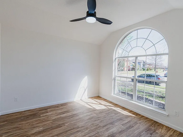 8805 Barton Creek Dr — Photo 13