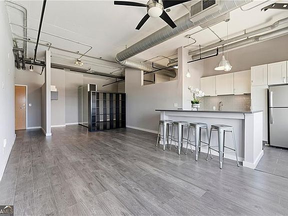 4th image of 120 Ralph McGill Blvd NE APT 1009