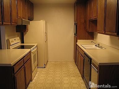 2nd image of 5025 Collwood Way Unit 21