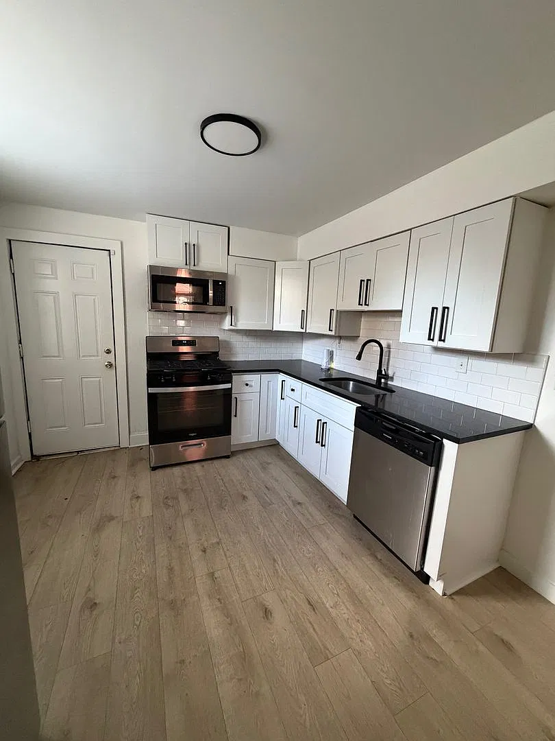 3 Bed, 1 Bath For Rent. Section 8 Approved — Photo 1