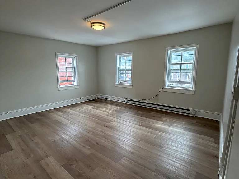 105 E Main St #2 — Photo 20
