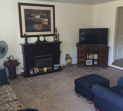 3rd image of 3365 Payne Ave