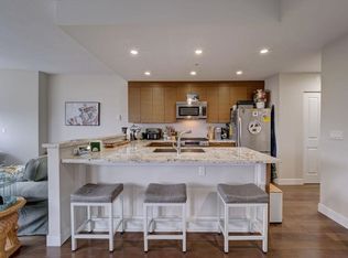 5725 Teredo St #210, Sechelt, BC V7Z 0J7