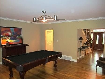 4th image of 240 Brier Hills Dr