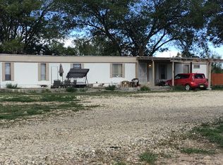 43 W Romero Rd, Ranchos De Taos, NM 87557