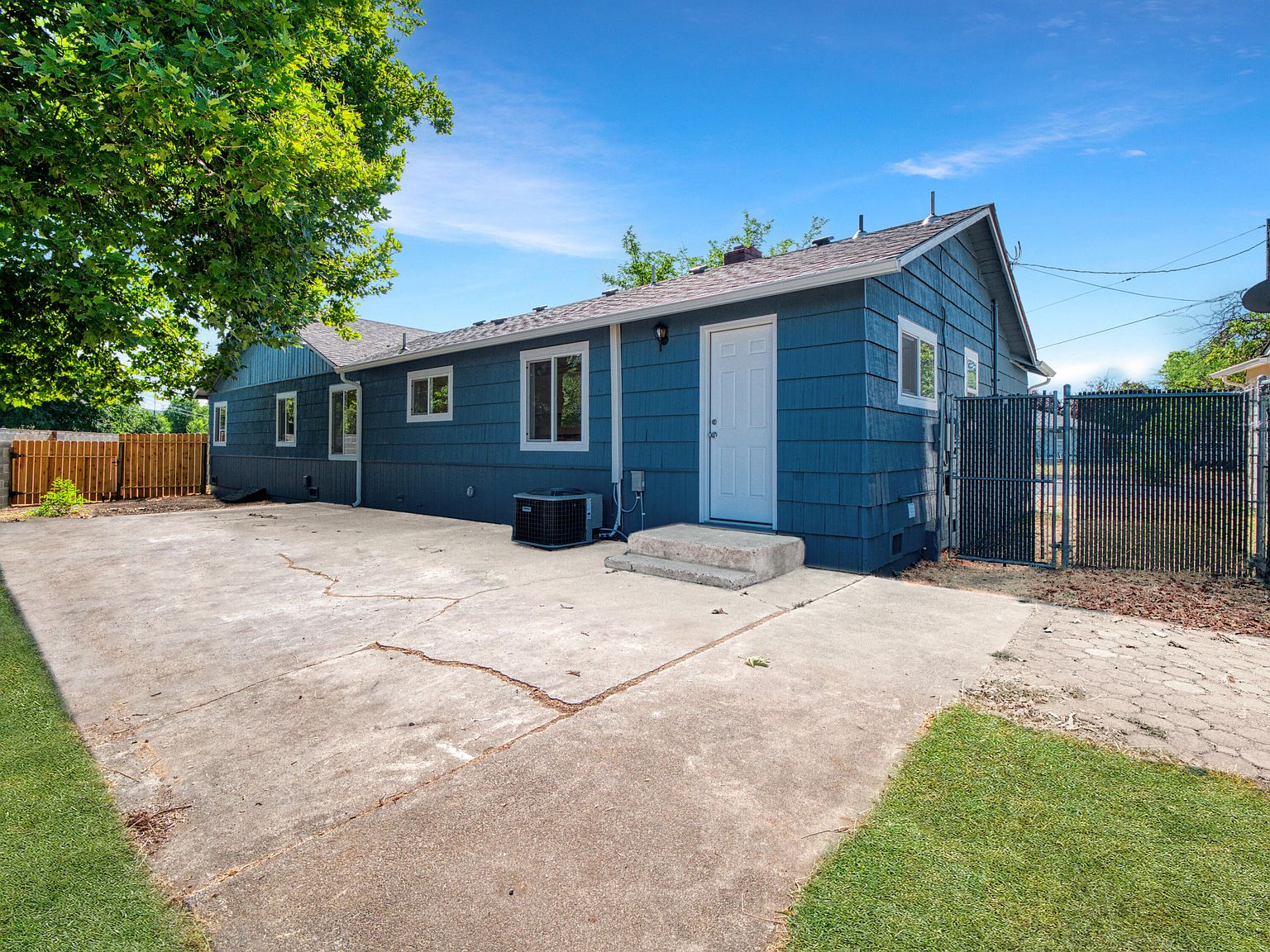 1100 Loal St, Medford, OR 97501 Zillow