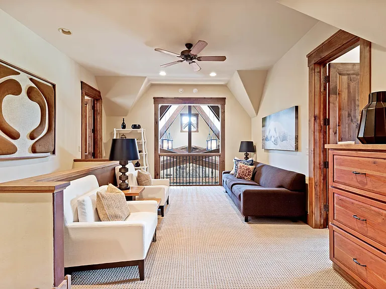 13193 Snowshoe Thompson Cir — Photo 25