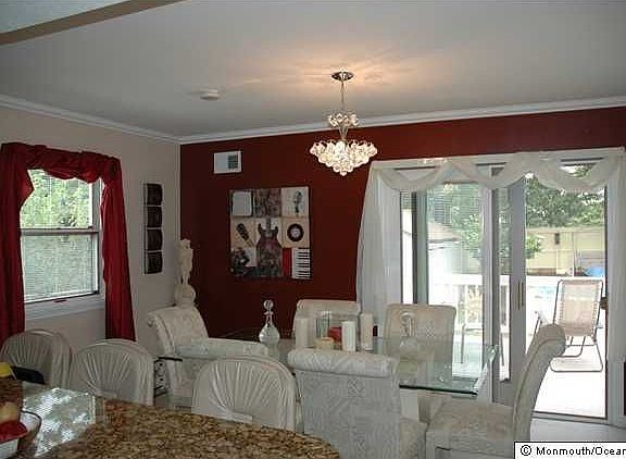 5th image of 66 Sycamore Dr