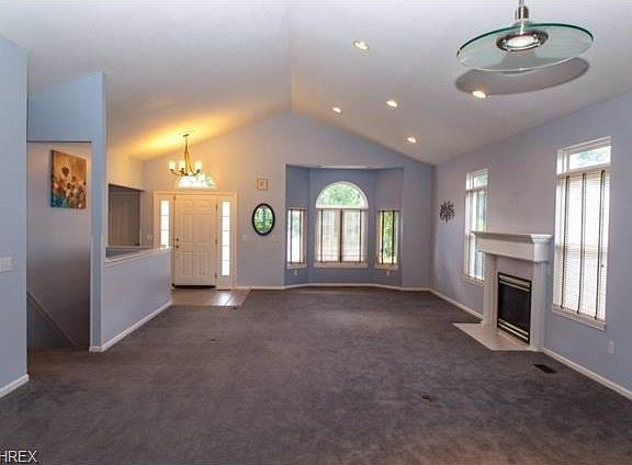 4th image of 9318 Scottsdale Dr