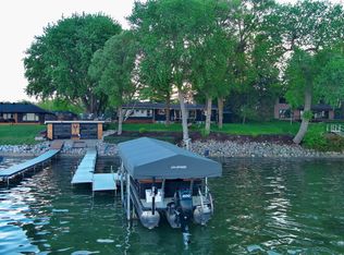 736 Shorewood Dr, Detroit Lakes, MN 56501