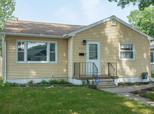 427 Hope Ave, Waterloo, IA 50703