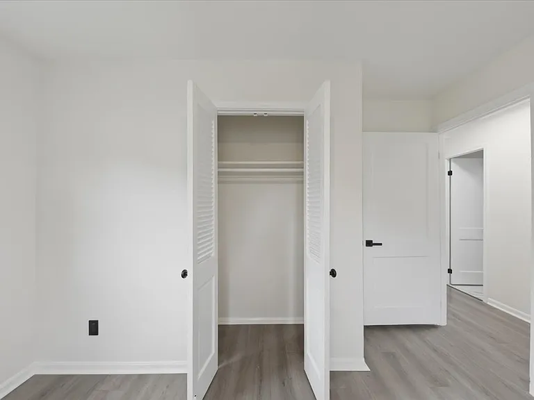 6128 Red Bank Rd — Photo 21