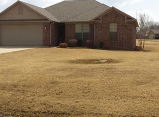 65 E Main St, Greenbrier, AR 72058