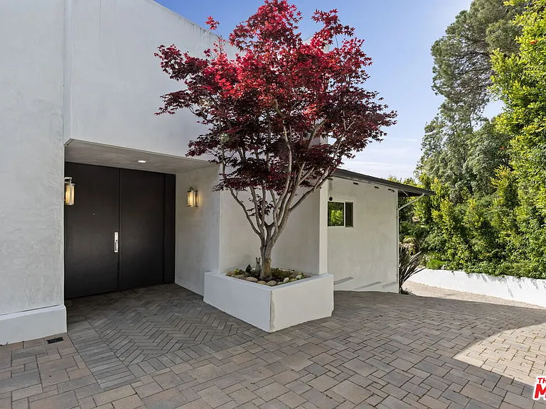 641 Walther Way — Photo 1