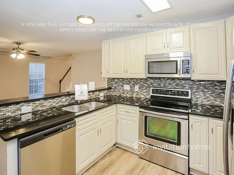 9626 Green Apple Dr — Photo 8