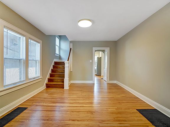 5th image of 1378 W 3rd Ave