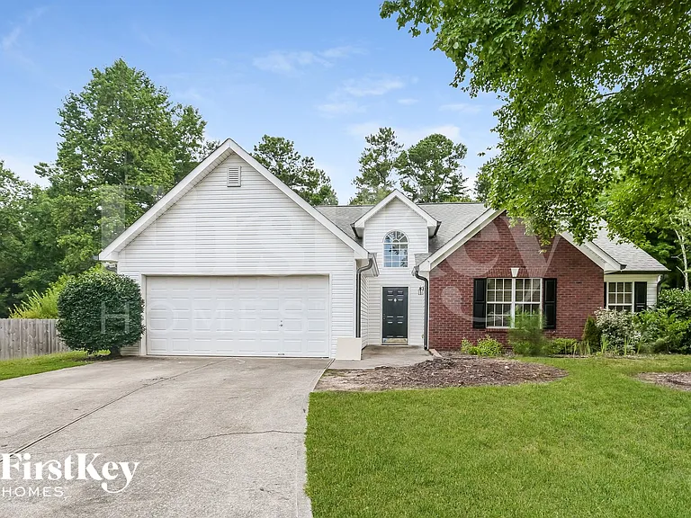 6247 Highgrove Dr — Photo 1