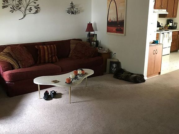 2nd image of 261 Oakwood Ave
