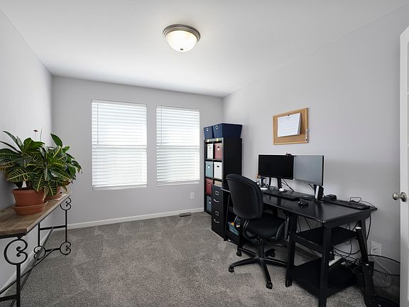 5th image of 786 Harmony Valley Dr