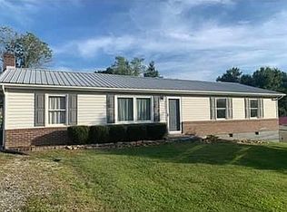 1212 Locust Grove Rd, Marion, VA 24354