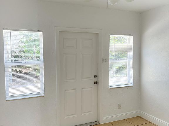 2nd image of 1960 SW 41st Ave #6A