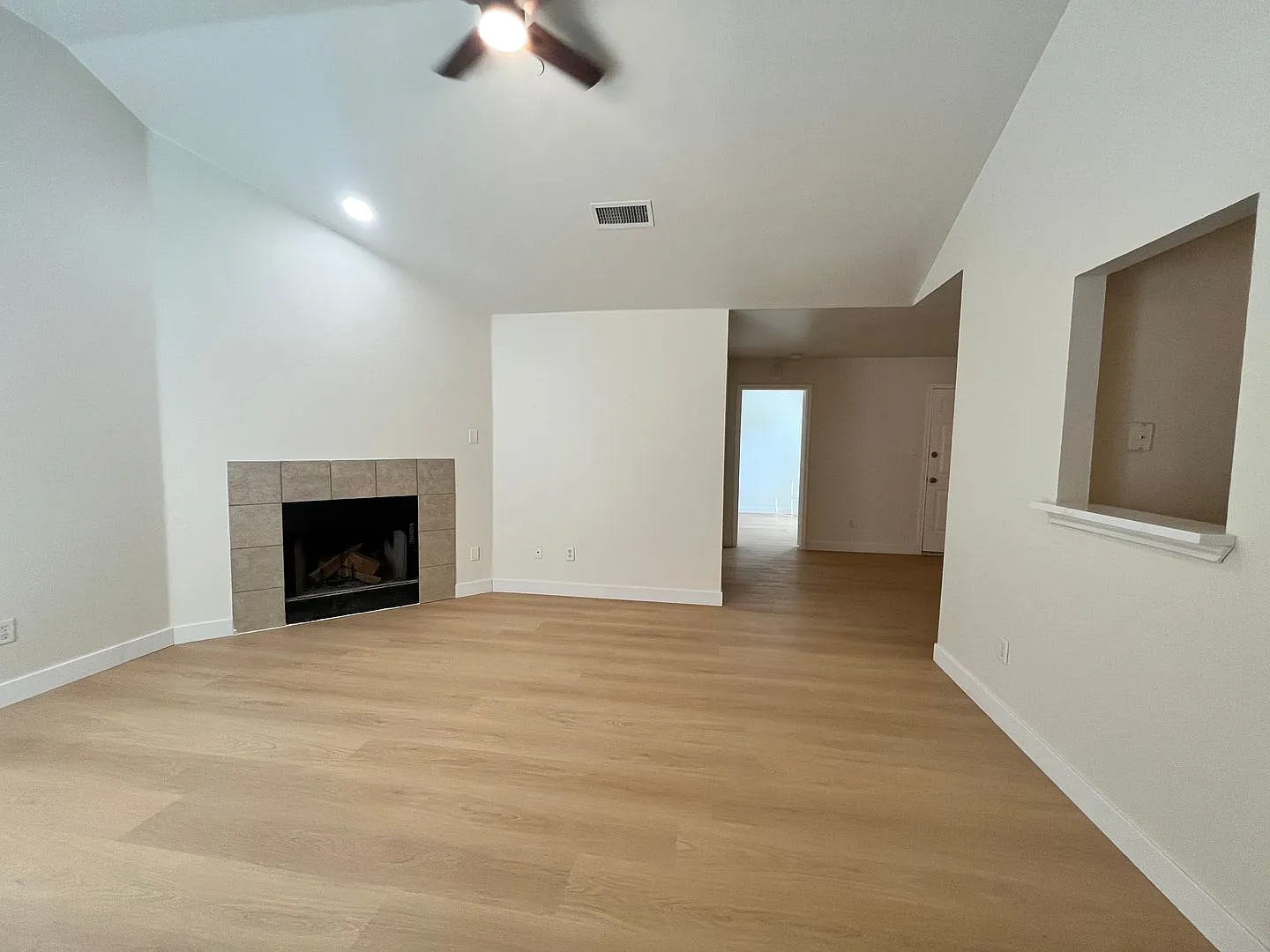 Fully Renovated Home in Garland 1129 Weston Dr — Photo 4