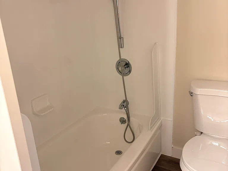Mallard Creek Apartments — Photo 7