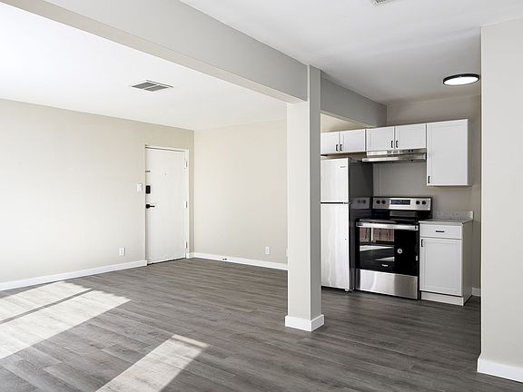 4th image of 2012 Maywood St #G2