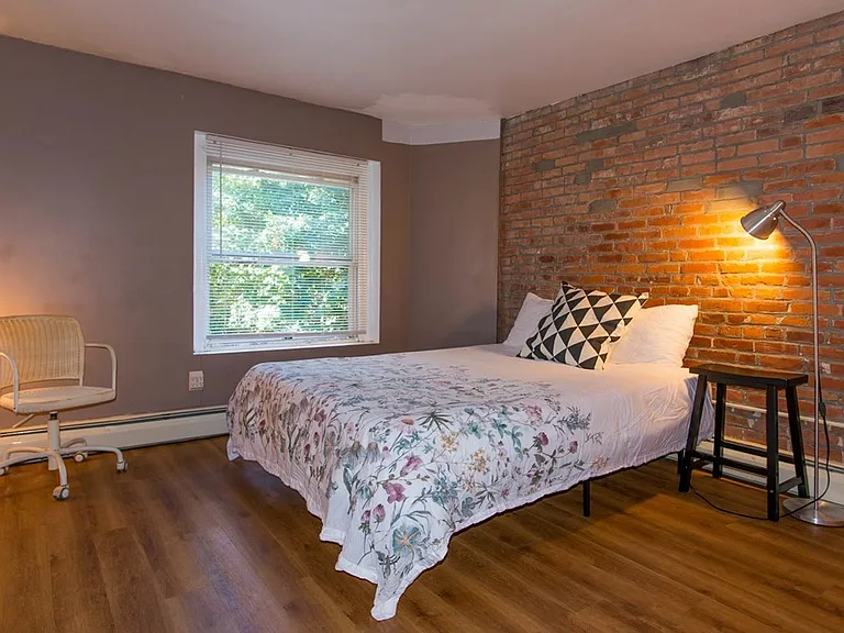 68 Hammond St — Photo 11