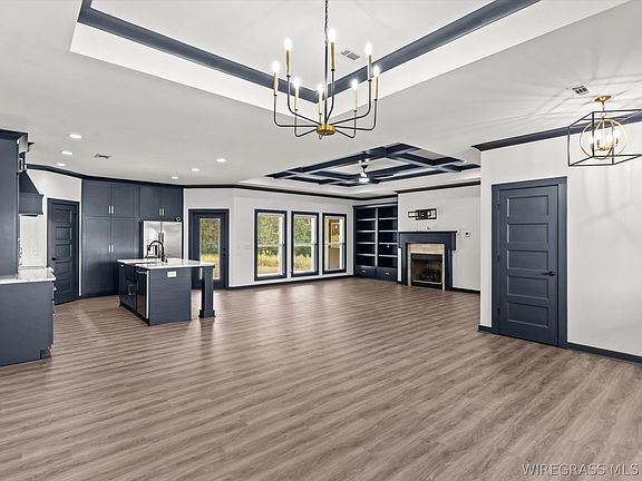4th image of 1003 Homestead Way