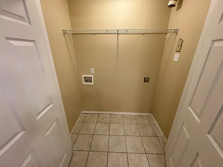 Clifton Height Apartments — Photo 30