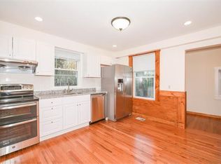 56 1/2 Howard St, Cambridge, MA 02139