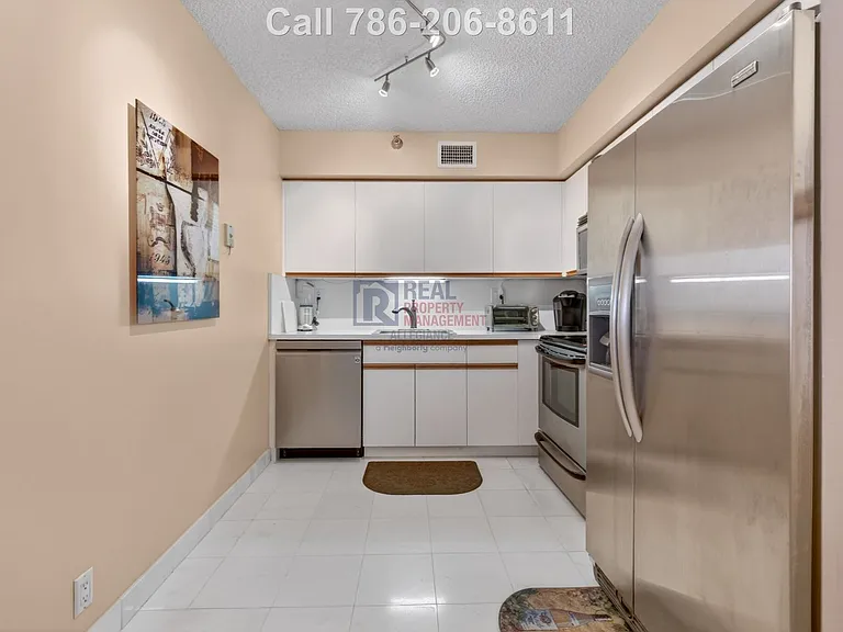 3400 NE 192nd St #1402 — Photo 30