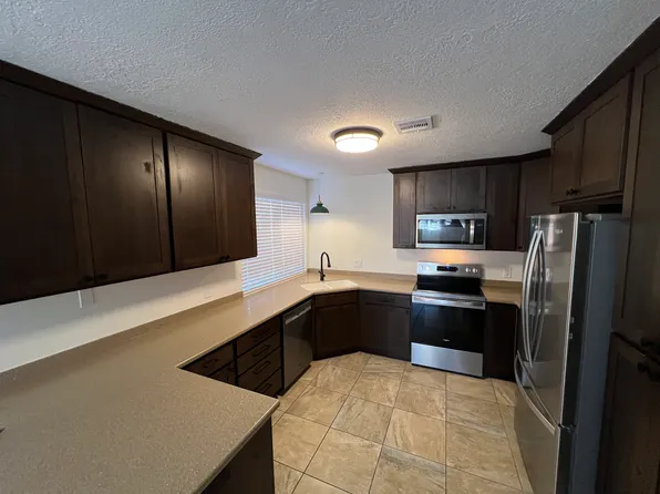 380 N 200 E, Ivins, UT 84738