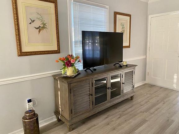 4th image of 2515 Vero Beach Ave
